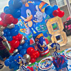Sonic Balloons & Round Arch