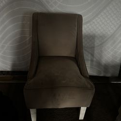 accent chair 