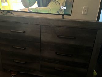 King Sized Bedroom Set