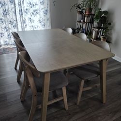 New Modern Dining Table (6 Person)