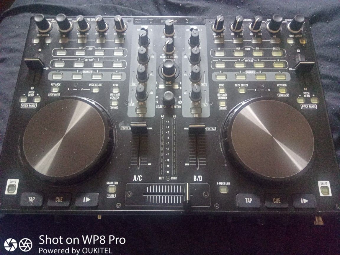 Stanton Dj4 Mini Video Controller