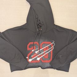 Jordan Flight Fleece
Women's Cropped Satin-Lined Hoodie - Medium 