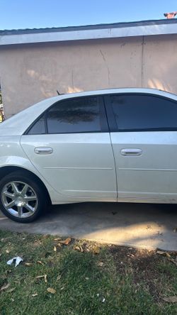 2005 Cadillac CTS clean title low miles