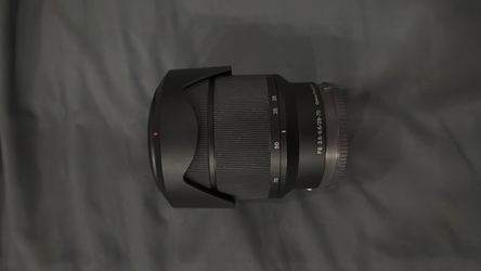 Sony e mount 28-70 lens