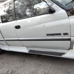 1997 Dodge Ram 1500 V8 Long Cab Truck 