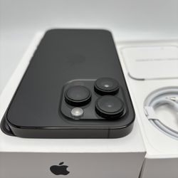 Black iPhone 14 Pro 512gb unlocked for any carrier  iPhone is in perfect condition  Battery health 89% Everything works perfectly +++++spanish+++++++ 