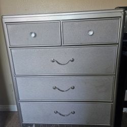 Queen Size Bed Set