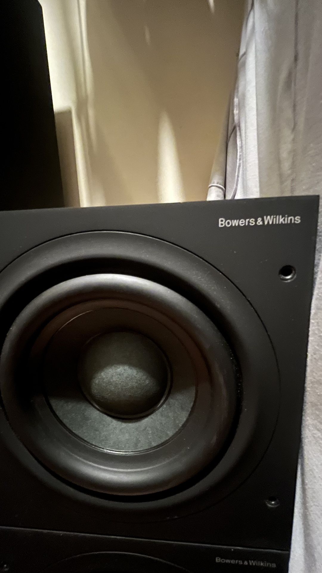 Bowers & Wilkins