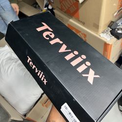 HUGE STORAGE UNIT SALE – Terviiix 3-in-1 Thermal Brush Set NEW