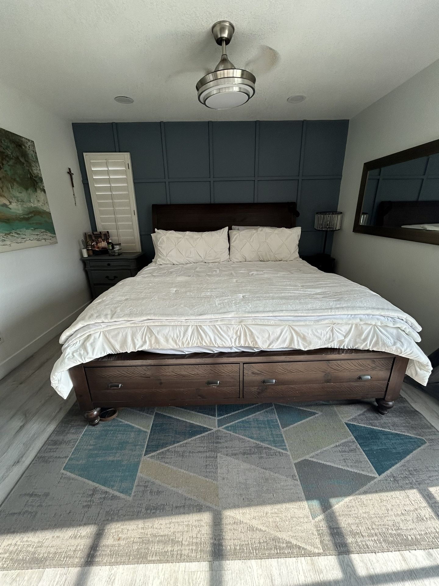 King Size, Wooden Bed frame,With 2Front Drawers