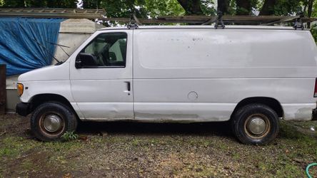 2001 Ford E-250