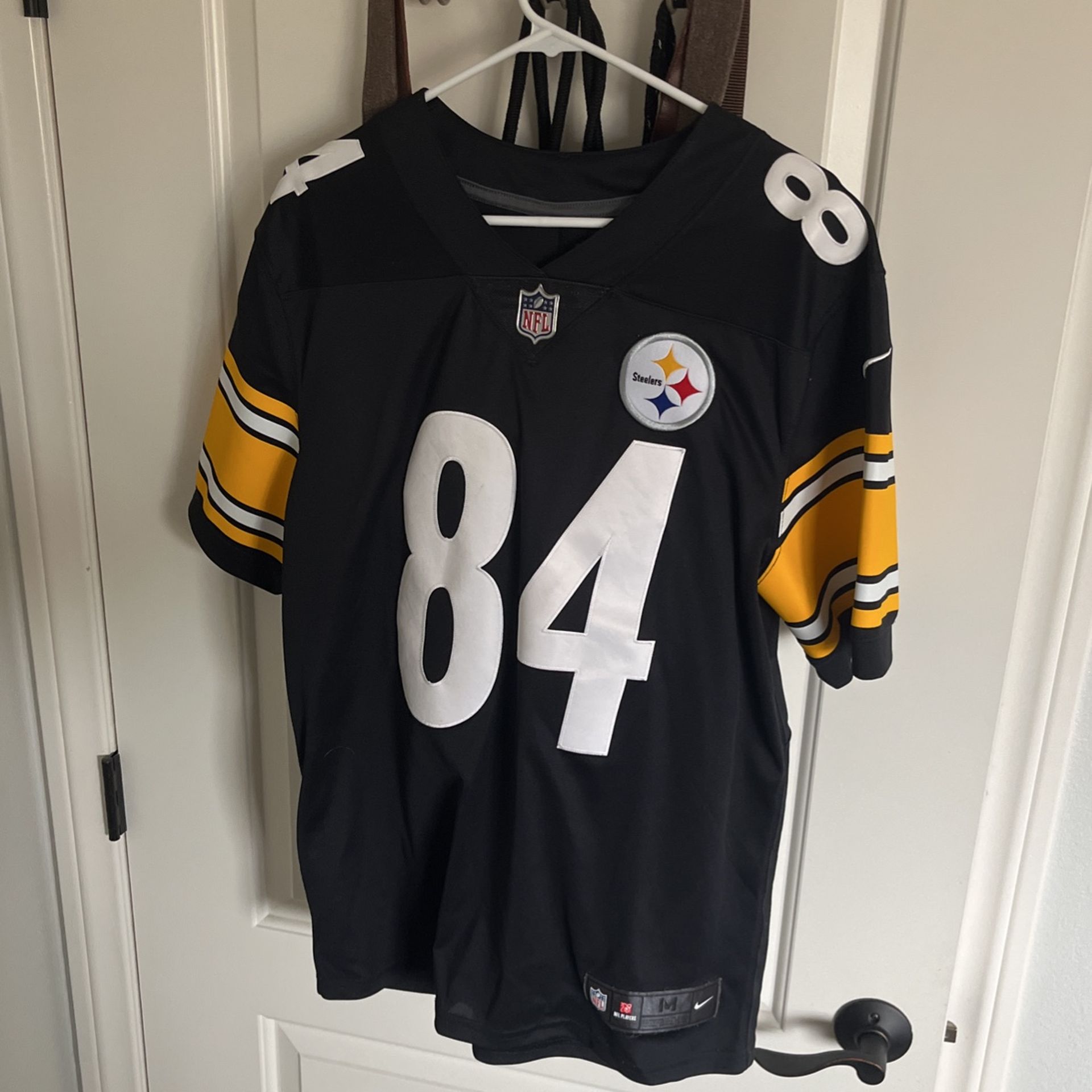 2 Antonio Brown Jerseys for Sale in Palmdale, CA OfferUp
