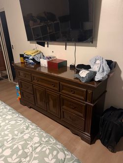 Dresser