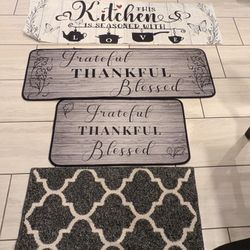 Curtain, Mats, And Runner 