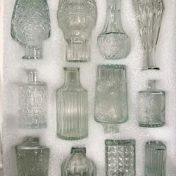 18 Clear Mini Bud Vases For Event Centerpieces for event decoration, Wedding, Baby Shower, Birthday Party