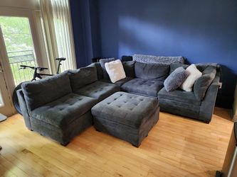 Thomasville Tisdale 6-Piece Modular Sectional with Storage Ottoman