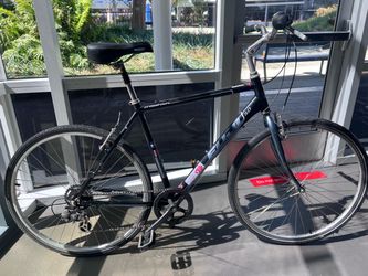 Fuji Crosstown Hybrid Bike