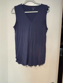 Amazon Essentials Blue V-Neck Sleeveless Top Size L