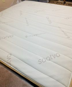 Saatva zen haven dual sided latex king mattress