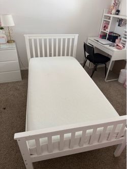 Twin mattress! Only mattress
