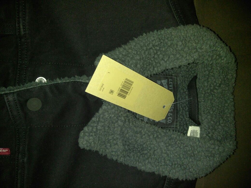 Levi Sherpa Jacket