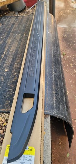 2022 Chevy Silverado Bed Cap