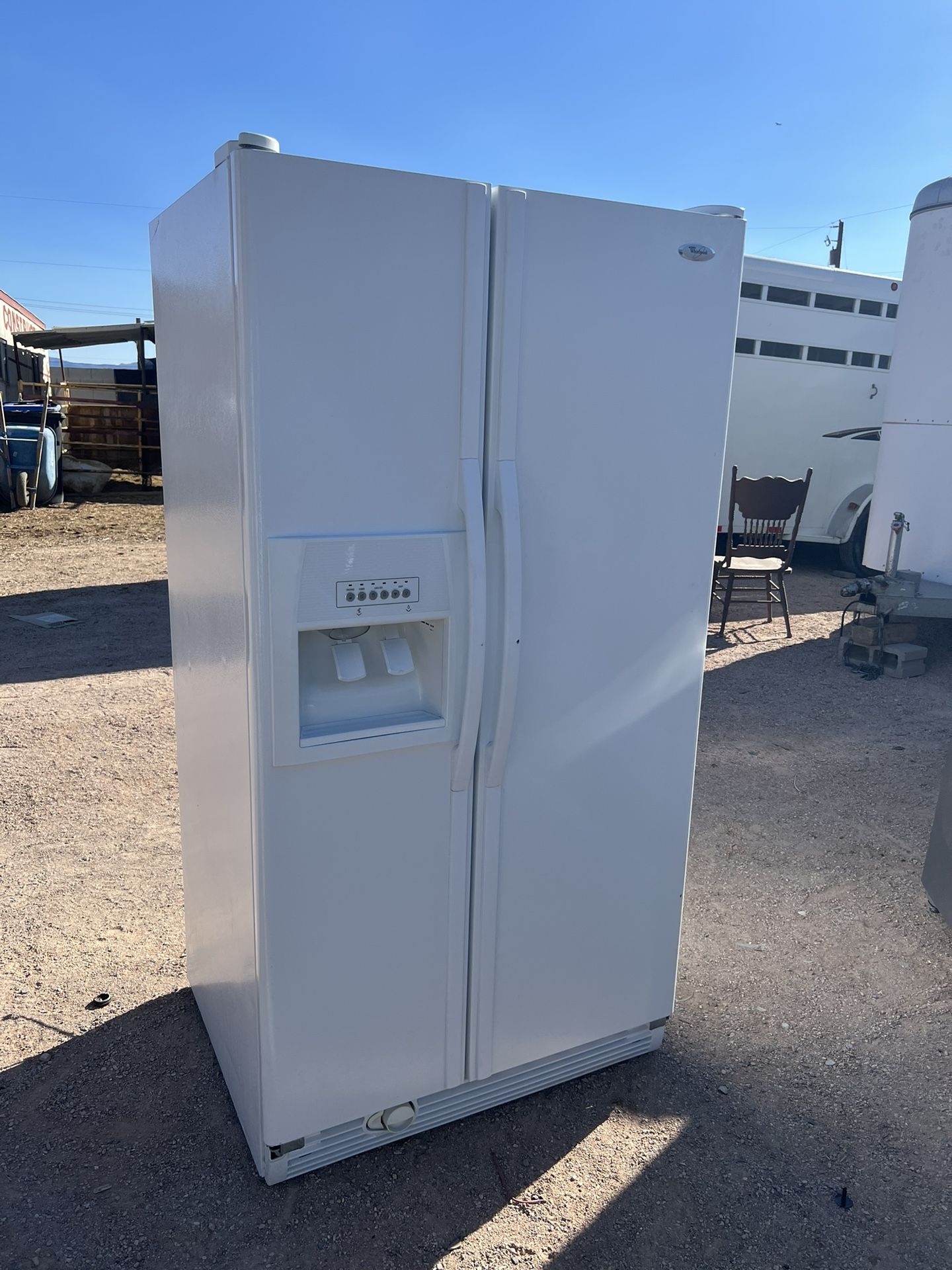 WHIRLPOOL REFRIGERATOR