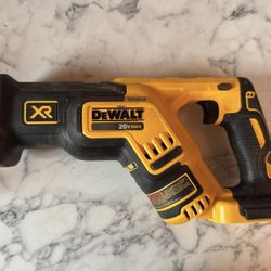Dewalt DCS367 20v Reciprocating Saw
