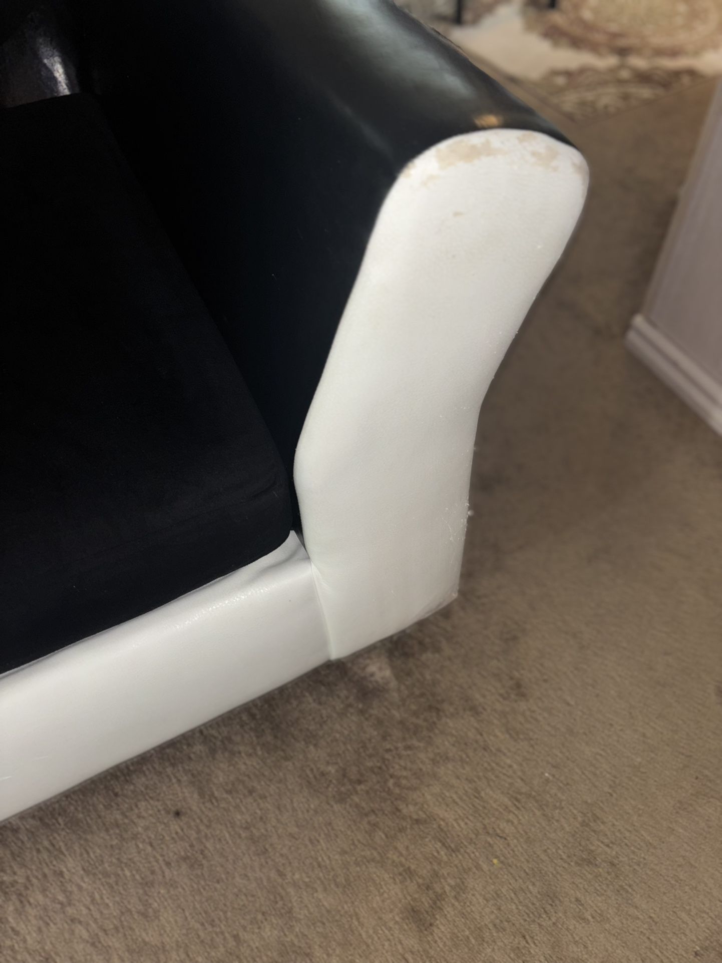 Sofa & Loveseats