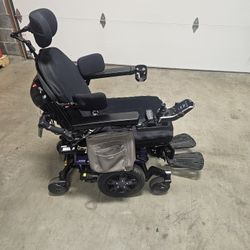 Quantum Q6 Edge 3 Power Wheelchair