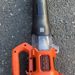 BLACK + DECKER Electric Axial Leaf Blower