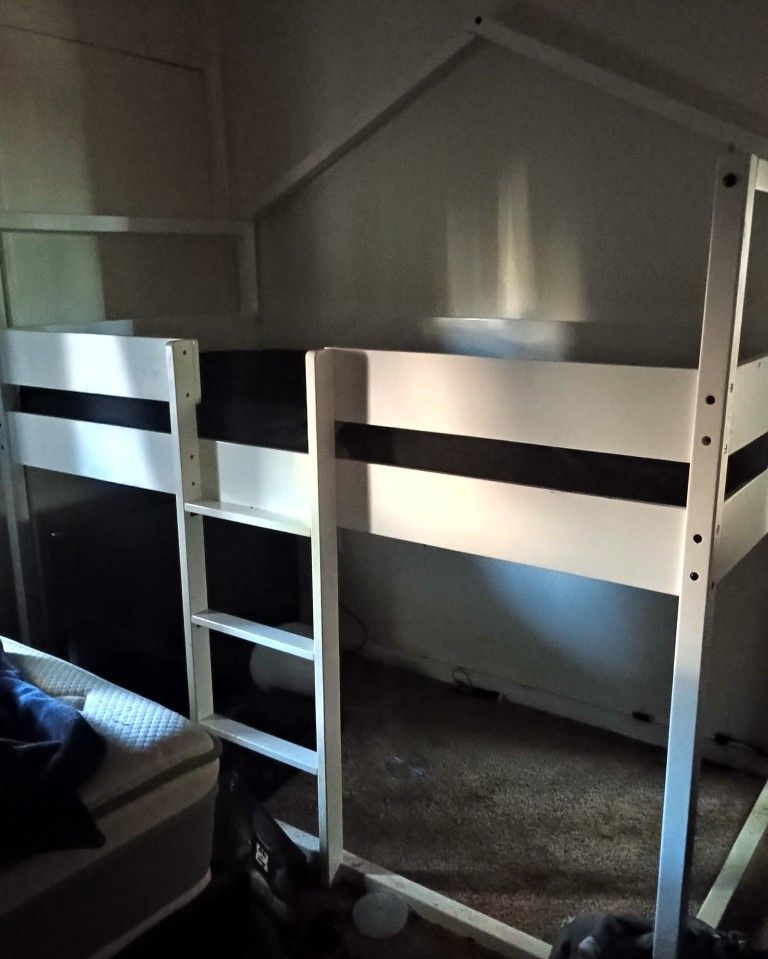 Twin Bunk bed Frame 
