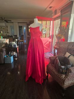Small apple red night gown dress