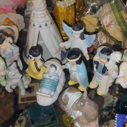 House Of Lloyd Native American Indian Nativity Set