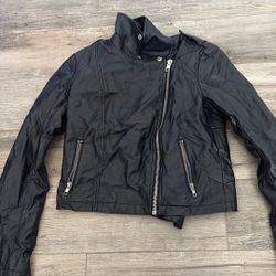 Womans Forever 21 lether jackey