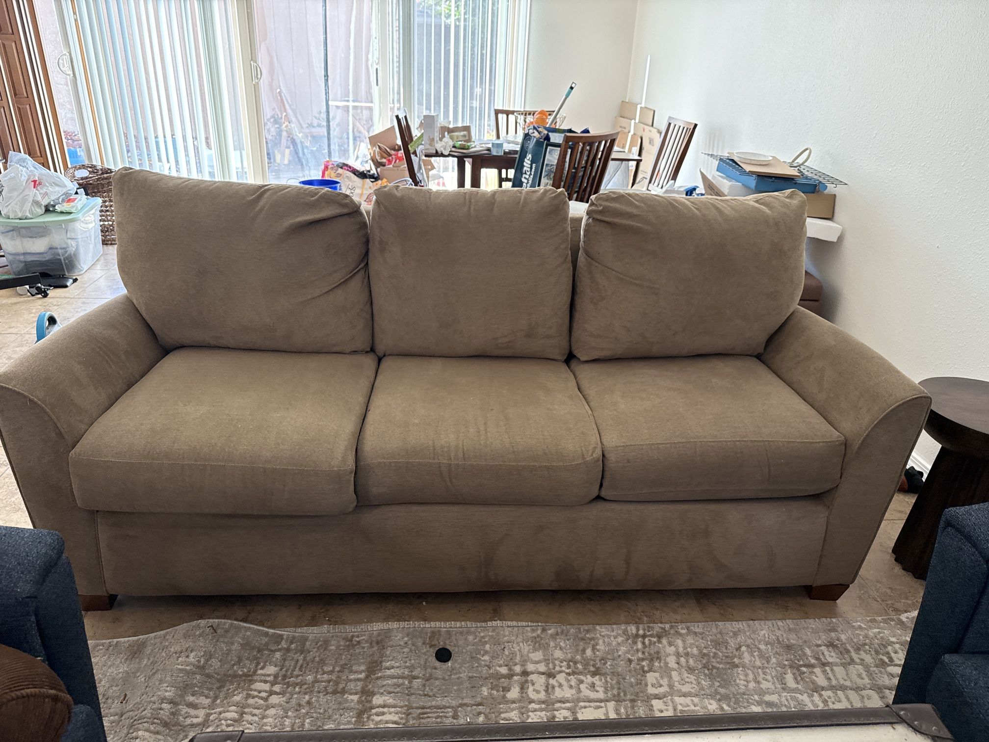 La-Z-Boy Amy Sofa