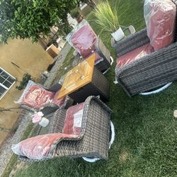 Patio Furniture Set Outdoor Swivel Chairs New In The Box