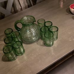 Milwaukee Pitcher With 10 Glass
