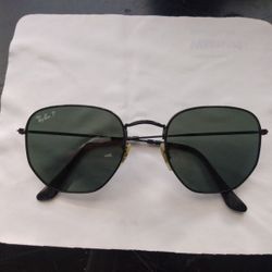Ray-Ban sunglasses have a small dot on one side, but it doesn't affect anything. 
