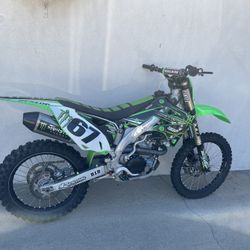 Dirt Bike Kawasaki 450 