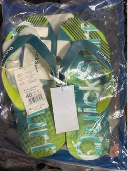 Men’s flip flops- NEW-with tags size 7