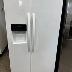 Frigidaire White Side By Side Refrigerator 