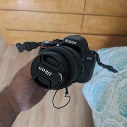 Nikon D5100 Camera
