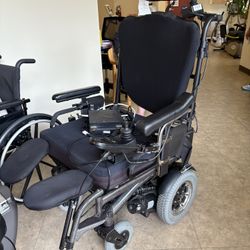 Quickie Custom Bariatric Wheelchair