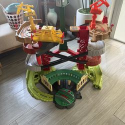 Thomas & Friends Trains & Cranes Super Tower