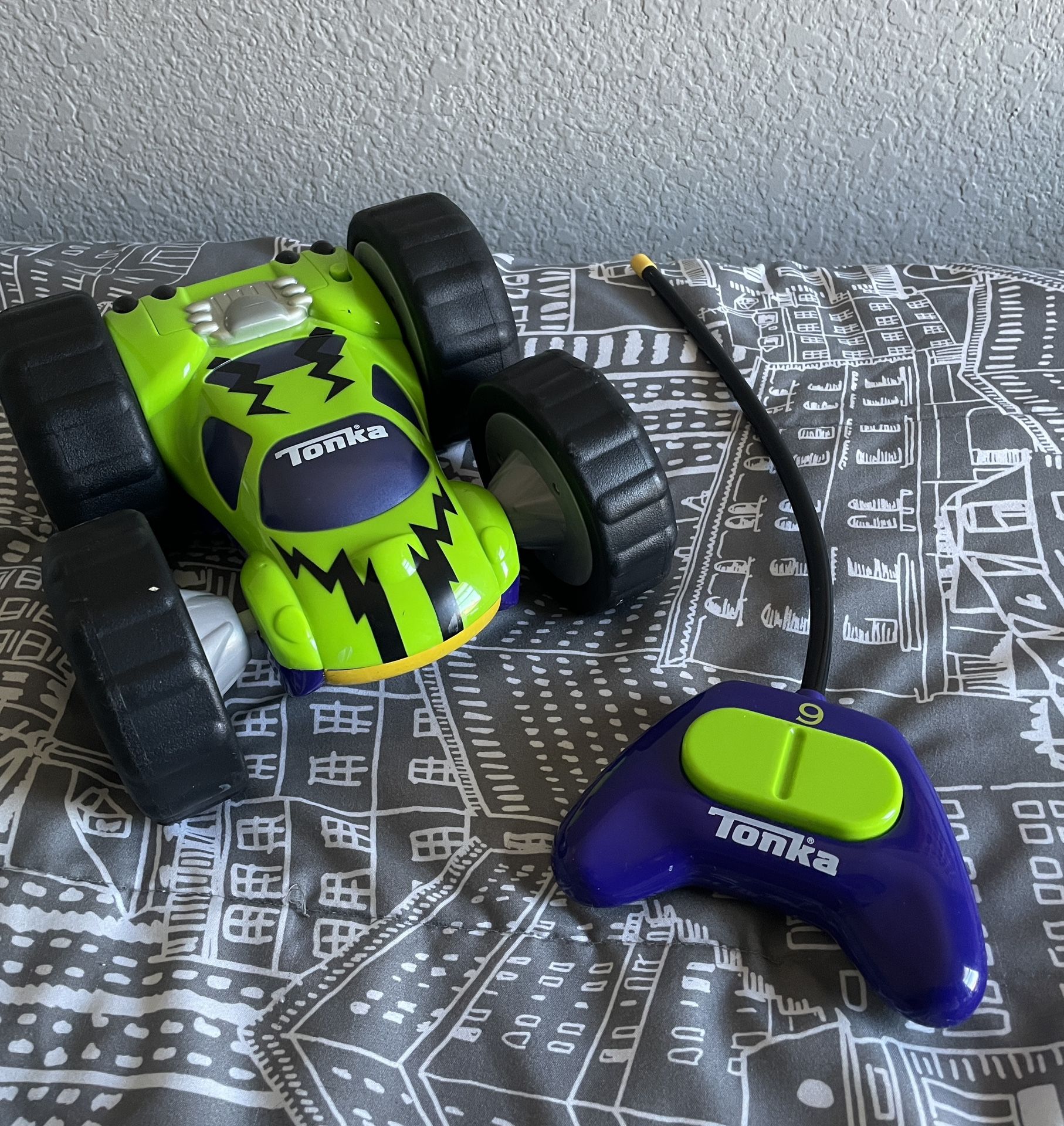 Tonka Flip The Bounceback Racer with Remote Control