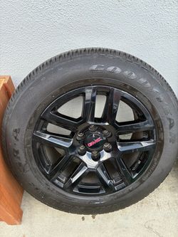 GMC Black Alloy Wheel with Goodyear Tire