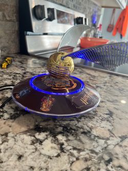 Bradford Exchange Levitating Golden Snitch