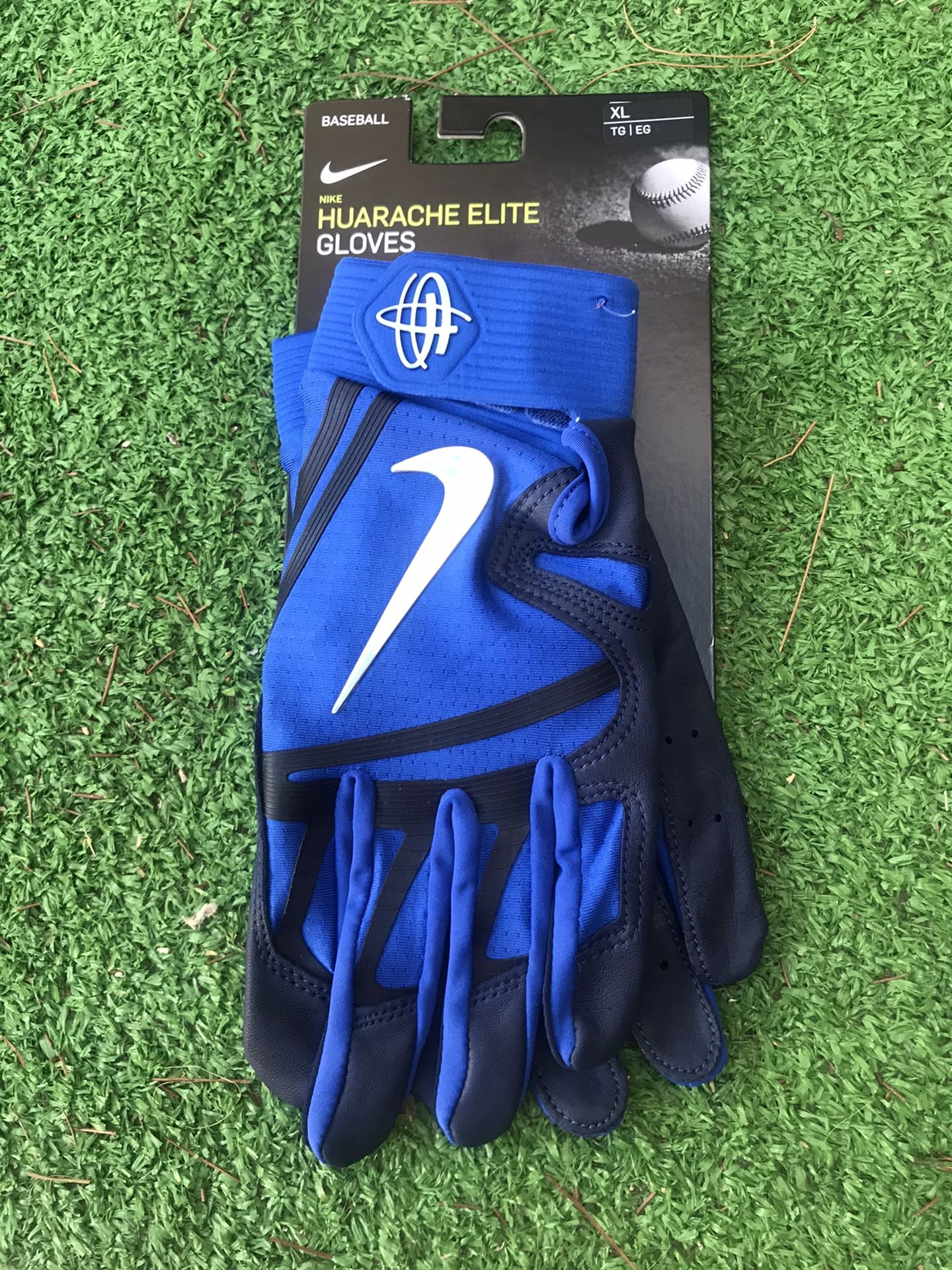 New XL Huarache Elite Batting Glove $35