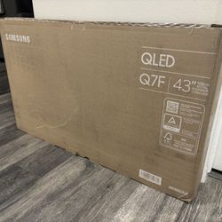 QLED 43” TV
